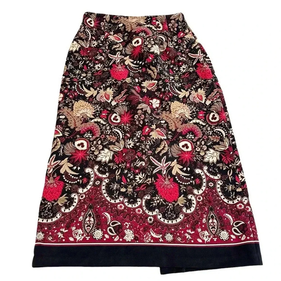 Briggs New York Dresses & Skirts - Y2k Briggs Black and red floral print skirt size 8 petite